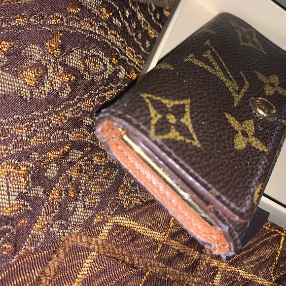 Authentic Louis Vuitton card- Keys holder unisex - Picture 9 of 13